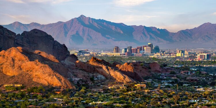 Photo of Phoenix skyline